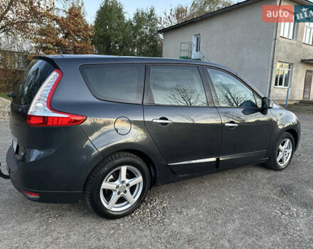 Серый Рено Гранд Сценик, объемом двигателя 1.5 л и пробегом 305 тыс. км за 7200 $, фото 4 на Automoto.ua