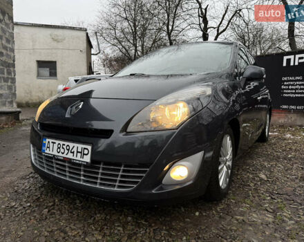 Серый Рено Гранд Сценик, объемом двигателя 1.6 л и пробегом 265 тыс. км за 7950 $, фото 1 на Automoto.ua