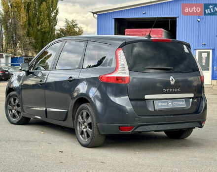 Рено Гранд Сценик 2011 в Киеве на Automoto.ua Серый Рено Гранд Сценик, объемом двигателя 1.46 л и пробегом 277 тыс. км за 8300 $, фото 2 на Automoto.ua