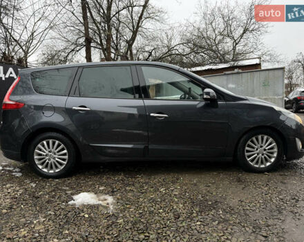 Серый Рено Гранд Сценик, объемом двигателя 1.6 л и пробегом 265 тыс. км за 7950 $, фото 9 на Automoto.ua