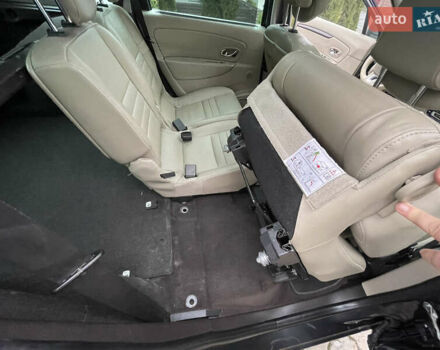 Серый Рено Гранд Сценик, объемом двигателя 1.6 л и пробегом 215 тыс. км за 6850 $, фото 43 на Automoto.ua