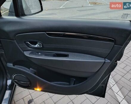 Серый Рено Гранд Сценик, объемом двигателя 1.46 л и пробегом 318 тыс. км за 7800 $, фото 16 на Automoto.ua