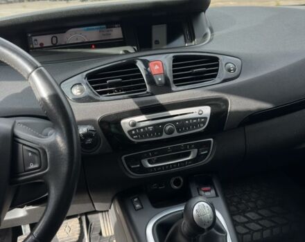 Рено Гранд Сценик 2011 в Чернигове на Automoto.ua Серый Рено Гранд Сценик, объемом двигателя 1.5 л и пробегом 309 тыс. км за 7600 $, фото 8 на Automoto.ua