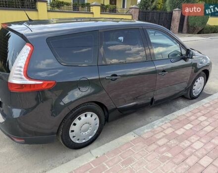 Сірий Рено Гранд Сценік, об'ємом двигуна 1.6 л та пробігом 269 тис. км за 6400 $, фото 3 на Automoto.ua