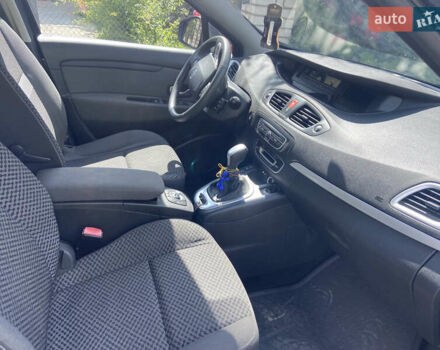 Сірий Рено Гранд Сценік, об'ємом двигуна 1.5 л та пробігом 244 тис. км за 7900 $, фото 8 на Automoto.ua