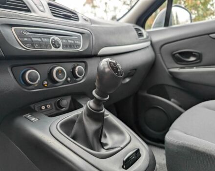 Серый Рено Гранд Сценик, объемом двигателя 1.5 л и пробегом 261 тыс. км за 5999 $, фото 19 на Automoto.ua