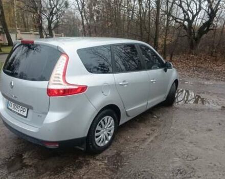 Серый Рено Гранд Сценик, объемом двигателя 1.5 л и пробегом 240 тыс. км за 7600 $, фото 8 на Automoto.ua