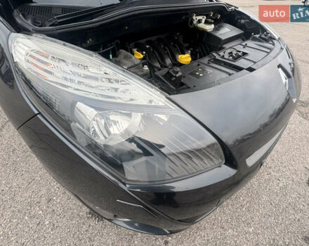 Сірий Рено Гранд Сценік, об'ємом двигуна 1.6 л та пробігом 219 тис. км за 9000 $, фото 61 на Automoto.ua