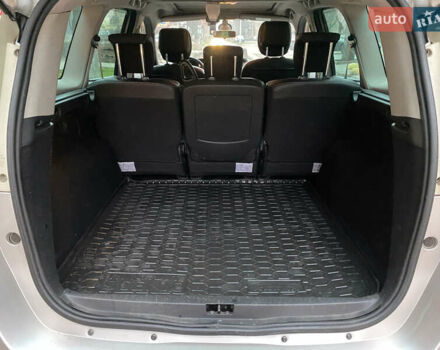 Сірий Рено Гранд Сценік, об'ємом двигуна 1.87 л та пробігом 220 тис. км за 8000 $, фото 50 на Automoto.ua