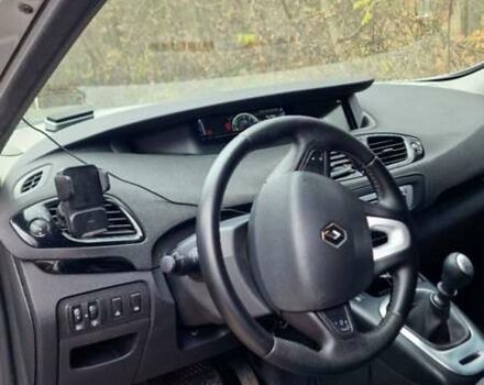 Серый Рено Гранд Сценик, объемом двигателя 1.6 л и пробегом 335 тыс. км за 7400 $, фото 48 на Automoto.ua