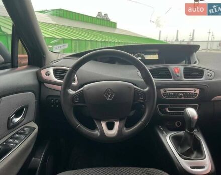 Серый Рено Гранд Сценик, объемом двигателя 1.46 л и пробегом 278 тыс. км за 8490 $, фото 14 на Automoto.ua