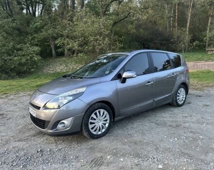 Серый Рено Гранд Сценик, объемом двигателя 1.5 л и пробегом 282 тыс. км за 6700 $, фото 3 на Automoto.ua