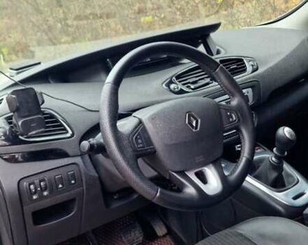 Серый Рено Гранд Сценик, объемом двигателя 1.6 л и пробегом 335 тыс. км за 7400 $, фото 47 на Automoto.ua