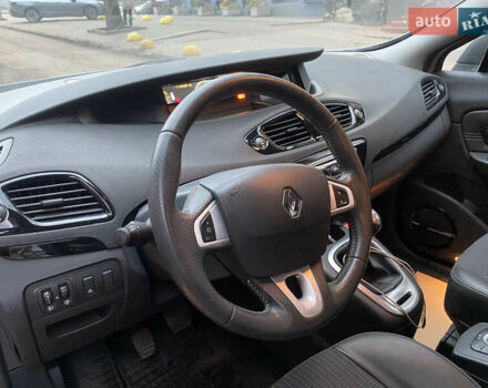 Сірий Рено Гранд Сценік, об'ємом двигуна 1.87 л та пробігом 220 тис. км за 8000 $, фото 44 на Automoto.ua