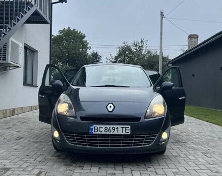 Сірий Рено Гранд Сценік, об'ємом двигуна 1.6 л та пробігом 242 тис. км за 8000 $, фото 8 на Automoto.ua