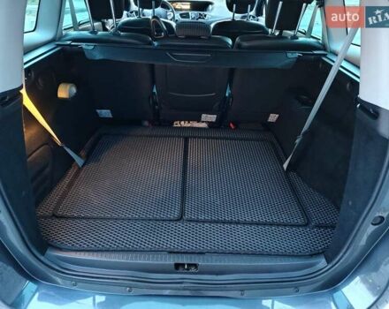 Серый Рено Гранд Сценик, объемом двигателя 1.46 л и пробегом 318 тыс. км за 7800 $, фото 19 на Automoto.ua