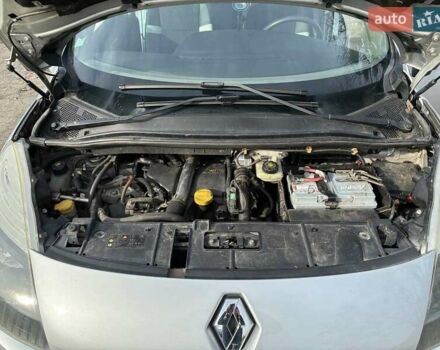 Сірий Рено Гранд Сценік, об'ємом двигуна 1.46 л та пробігом 193 тис. км за 6799 $, фото 17 на Automoto.ua