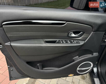 Серый Рено Гранд Сценик, объемом двигателя 1.9 л и пробегом 330 тыс. км за 6650 $, фото 12 на Automoto.ua