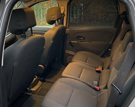 Серый Рено Гранд Сценик, объемом двигателя 1.46 л и пробегом 284 тыс. км за 5950 $, фото 21 на Automoto.ua