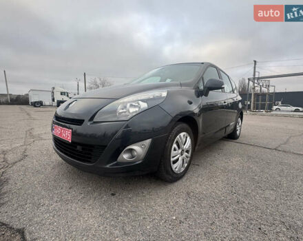 Сірий Рено Гранд Сценік, об'ємом двигуна 1.6 л та пробігом 219 тис. км за 9000 $, фото 20 на Automoto.ua