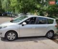Серый Рено Гранд Сценик, объемом двигателя 1.5 л и пробегом 292 тыс. км за 7400 $, фото 1 на Automoto.ua