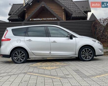 Серый Рено Гранд Сценик, объемом двигателя 2 л и пробегом 249 тыс. км за 8450 $, фото 17 на Automoto.ua