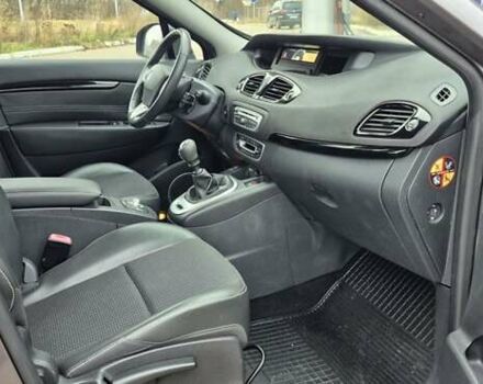 Серый Рено Гранд Сценик, объемом двигателя 1.6 л и пробегом 149 тыс. км за 8500 $, фото 26 на Automoto.ua