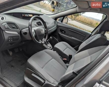 Серый Рено Гранд Сценик, объемом двигателя 1.5 л и пробегом 261 тыс. км за 5999 $, фото 25 на Automoto.ua