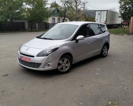 Рено Гранд Сценик 2011 в Чернигове на Automoto.ua Серый Рено Гранд Сценик, объемом двигателя 1.5 л и пробегом 220 тыс. км за 8500 $, фото 33 на Automoto.ua