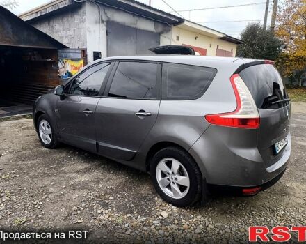 Рено Гранд Сценик 2011 в Стрые на Automoto.ua Серый Рено Гранд Сценик, объемом двигателя 1.5 л и пробегом 300 тыс. км за 6300 $, фото 2 на Automoto.ua