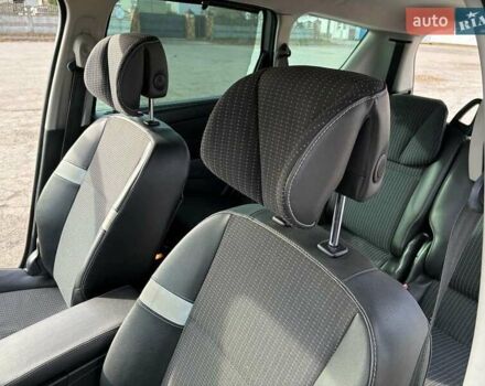 Сірий Рено Гранд Сценік, об'ємом двигуна 1.46 л та пробігом 193 тис. км за 6799 $, фото 15 на Automoto.ua