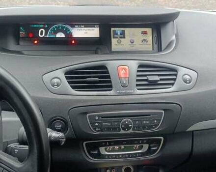 Серый Рено Гранд Сценик, объемом двигателя 1.5 л и пробегом 240 тыс. км за 7600 $, фото 20 на Automoto.ua