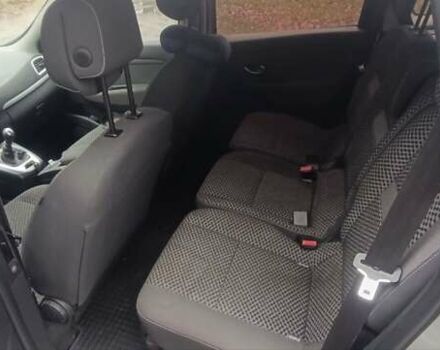 Серый Рено Гранд Сценик, объемом двигателя 1.5 л и пробегом 240 тыс. км за 7600 $, фото 17 на Automoto.ua