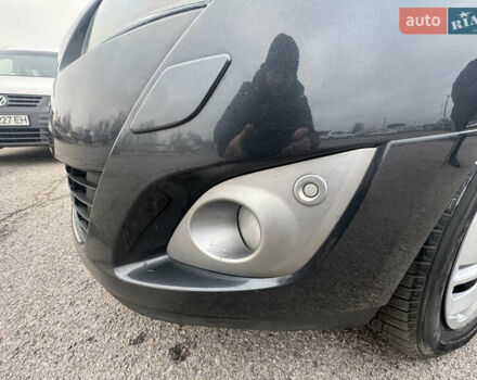 Сірий Рено Гранд Сценік, об'ємом двигуна 1.6 л та пробігом 219 тис. км за 9000 $, фото 58 на Automoto.ua