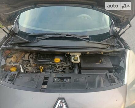 Сірий Рено Гранд Сценік, об'ємом двигуна 1.6 л та пробігом 283 тис. км за 7350 $, фото 5 на Automoto.ua