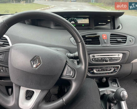Серый Рено Гранд Сценик, объемом двигателя 1.46 л и пробегом 277 тыс. км за 6900 $, фото 11 на Automoto.ua