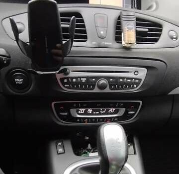 Сірий Рено Гранд Сценік, об'ємом двигуна 2 л та пробігом 329 тис. км за 7350 $, фото 1 на Automoto.ua