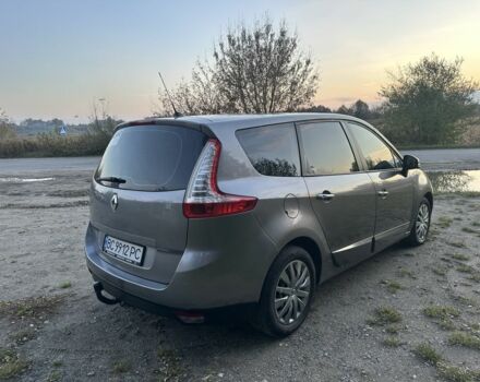Серый Рено Гранд Сценик, объемом двигателя 1.5 л и пробегом 282 тыс. км за 6700 $, фото 4 на Automoto.ua