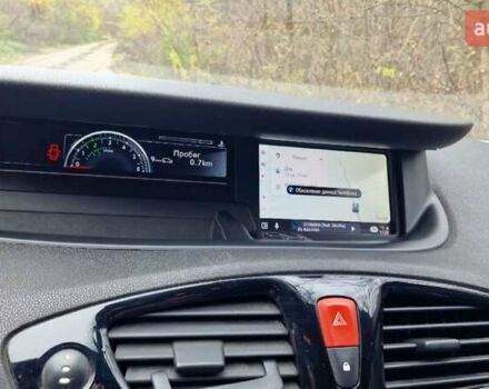 Серый Рено Гранд Сценик, объемом двигателя 1.6 л и пробегом 335 тыс. км за 7400 $, фото 40 на Automoto.ua