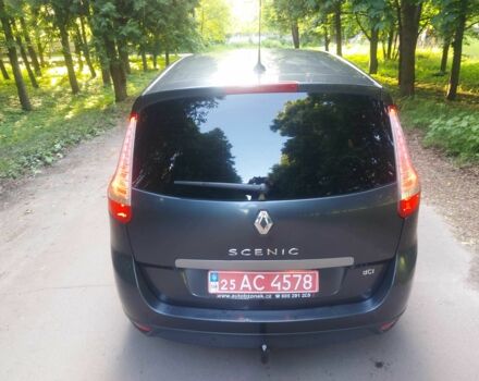 Серый Рено Гранд Сценик, объемом двигателя 0 л и пробегом 216 тыс. км за 6700 $, фото 5 на Automoto.ua