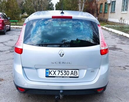 Серый Рено Гранд Сценик, объемом двигателя 1.6 л и пробегом 310 тыс. км за 7300 $, фото 3 на Automoto.ua