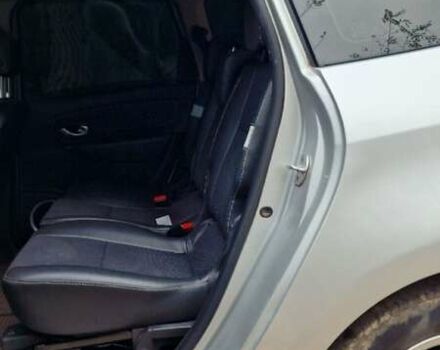 Серый Рено Гранд Сценик, объемом двигателя 1.6 л и пробегом 335 тыс. км за 7400 $, фото 58 на Automoto.ua