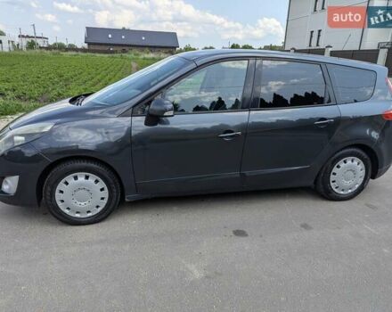 Сірий Рено Гранд Сценік, об'ємом двигуна 1.6 л та пробігом 269 тис. км за 6400 $, фото 1 на Automoto.ua