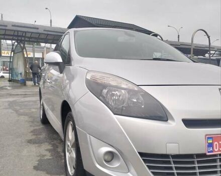 Рено Гранд Сценик 2011 в Чернигове на Automoto.ua Серый Рено Гранд Сценик, объемом двигателя 1.5 л и пробегом 220 тыс. км за 8500 $, фото 19 на Automoto.ua