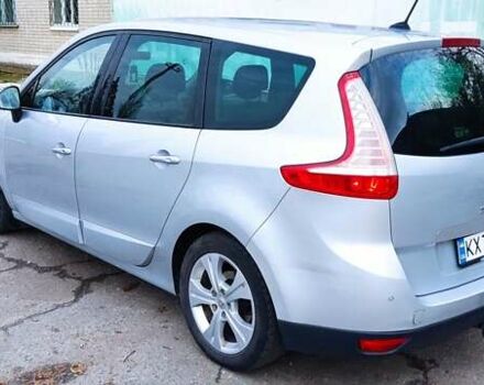 Серый Рено Гранд Сценик, объемом двигателя 1.6 л и пробегом 310 тыс. км за 7300 $, фото 4 на Automoto.ua