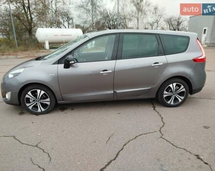 Серый Рено Гранд Сценик, объемом двигателя 1.6 л и пробегом 267 тыс. км за 8150 $, фото 8 на Automoto.ua