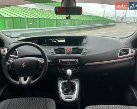 Серый Рено Гранд Сценик, объемом двигателя 1.46 л и пробегом 278 тыс. км за 8490 $, фото 13 на Automoto.ua