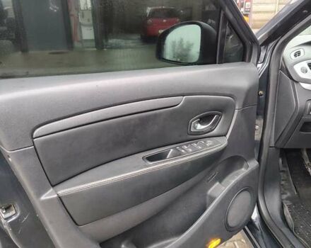 Серый Рено Гранд Сценик, объемом двигателя 1.5 л и пробегом 292 тыс. км за 6700 $, фото 5 на Automoto.ua