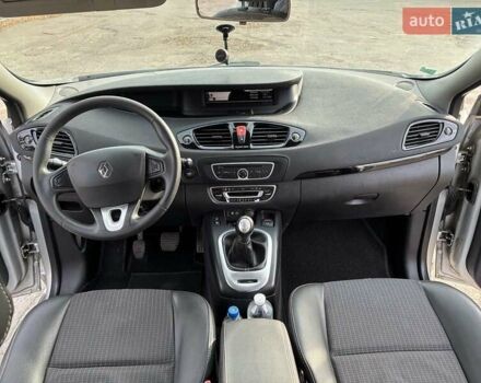 Сірий Рено Гранд Сценік, об'ємом двигуна 1.46 л та пробігом 193 тис. км за 6799 $, фото 13 на Automoto.ua
