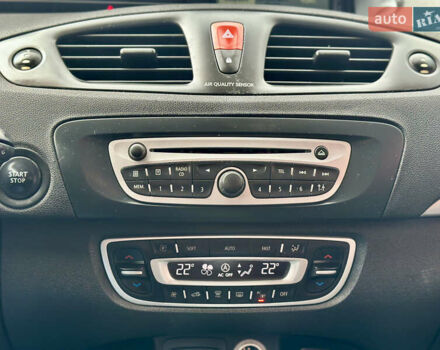 Рено Гранд Сценик 2011 в Киеве на Automoto.ua Серый Рено Гранд Сценик, объемом двигателя 1.46 л и пробегом 277 тыс. км за 8300 $, фото 13 на Automoto.ua